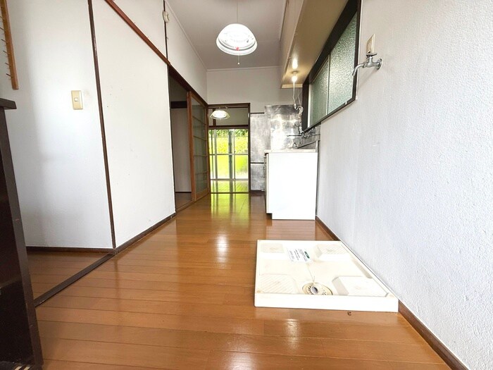 物件内観写真18　(廊下)