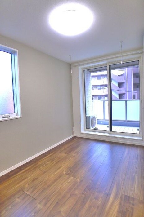 物件内観写真9　(居室)