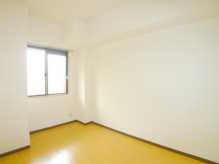 物件内観写真18　(居室)