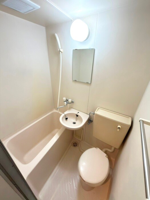 物件内観写真12　(バス／シャワールーム等)