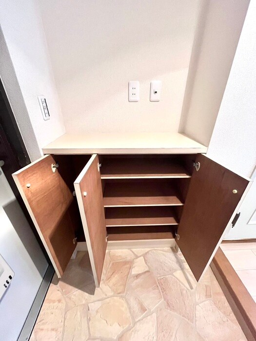 物件内観写真18　(靴箱)