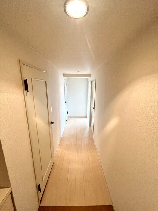 物件内観写真22　(廊下)
