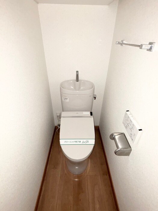 物件内観写真13　(トイレ)