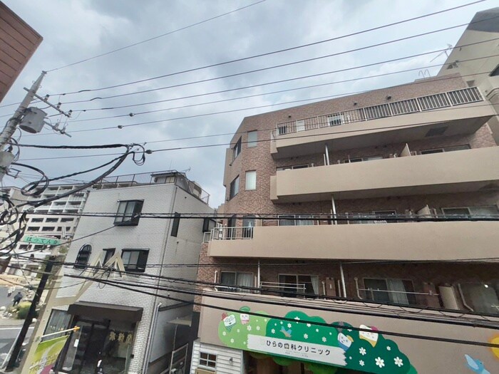 物件内観写真16　(室内からの展望)