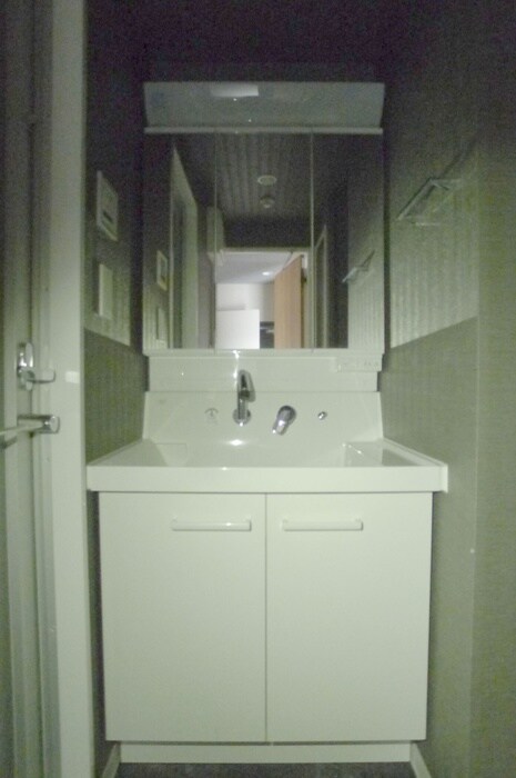 物件内観写真12　(洗面)