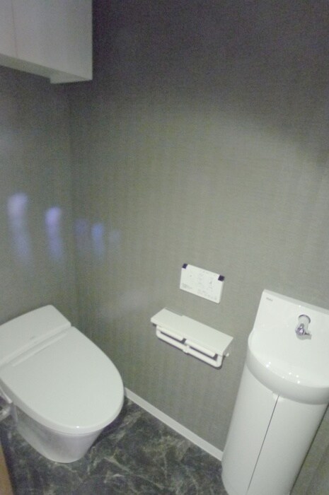 物件内観写真17　(トイレ)