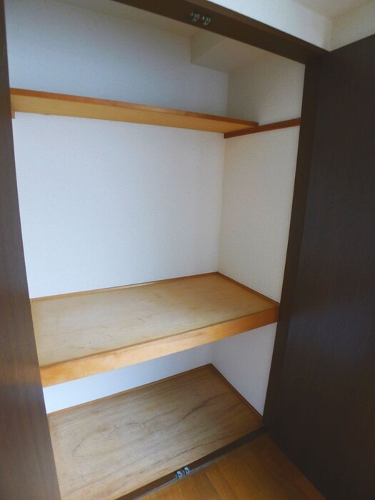 物件内観写真9　(収納)