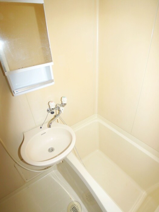 物件内観写真12　(バス／シャワールーム等)