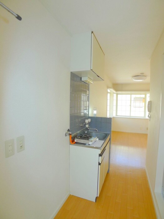 物件内観写真17　(廊下)