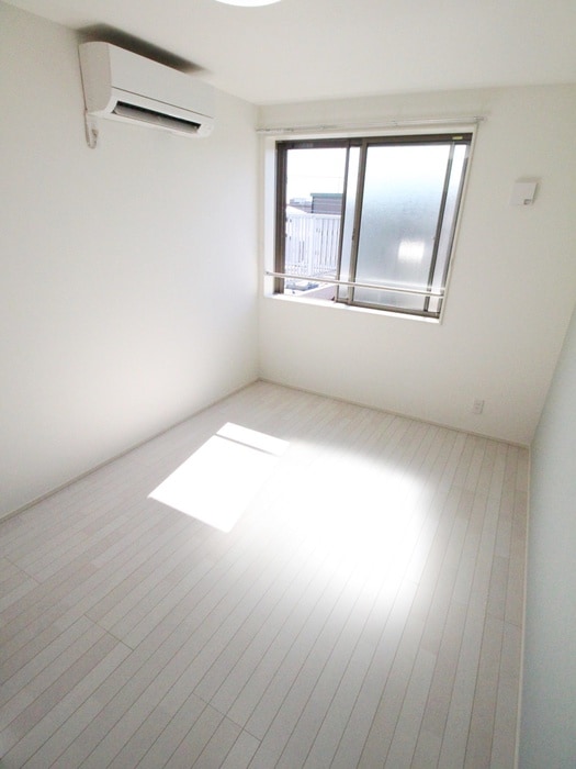 物件内観写真11　(居室)