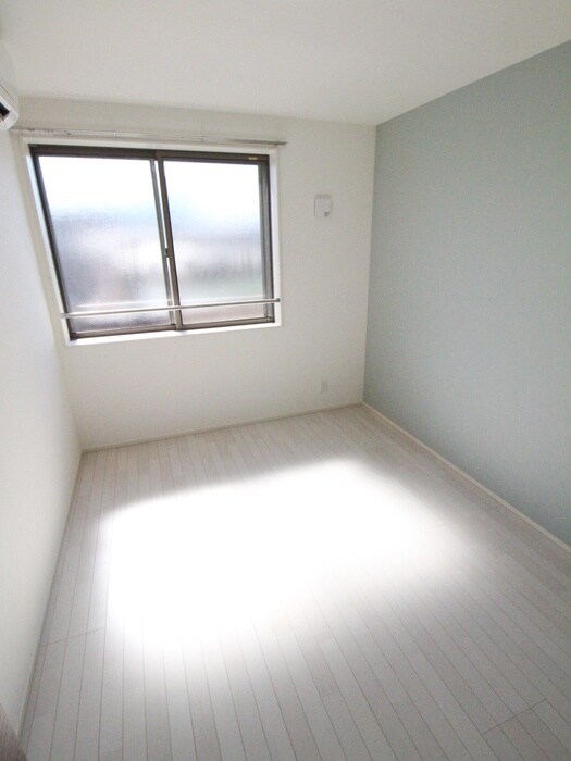 物件内観写真13　(居室)