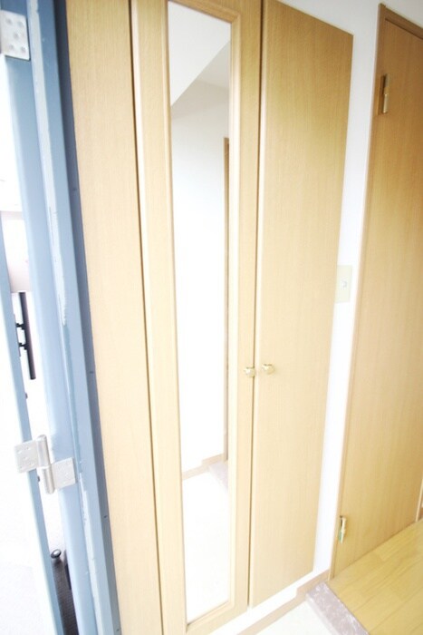 物件内観写真11　(靴箱)