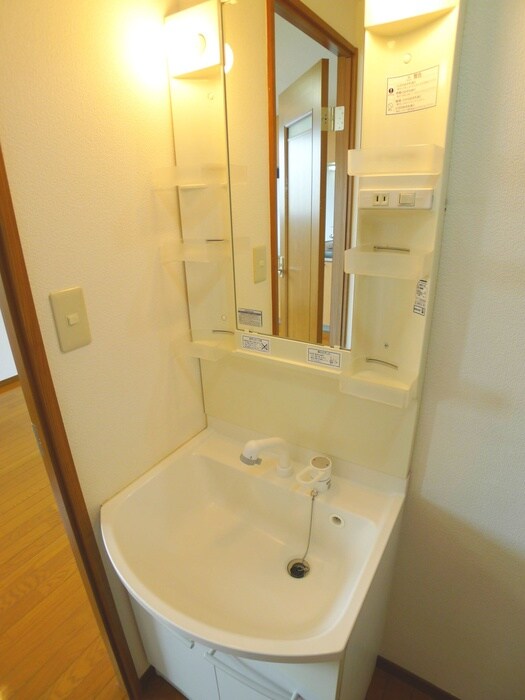 物件内観写真11　(洗面)