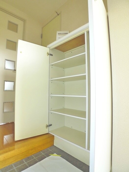 物件内観写真17　(靴箱)