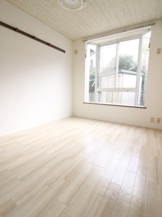 物件内観写真14　(居室)