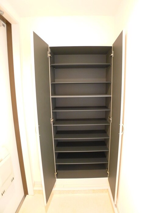 物件内観写真19　(靴箱)