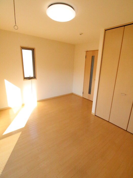 物件内観写真9　(居室)