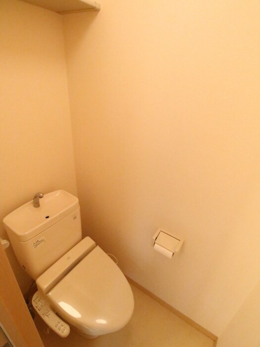 物件内観写真13　(トイレ)