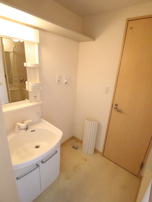 物件内観写真19　(洗濯機置場)