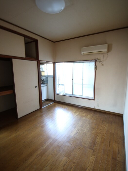 物件内観写真8　(居室)