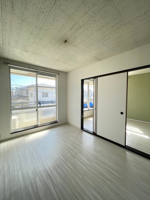 物件内観写真18　(居室)