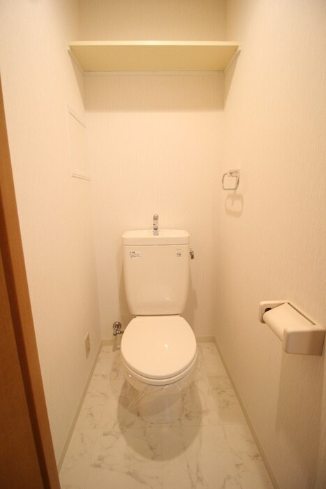 物件内観写真14　(トイレ)