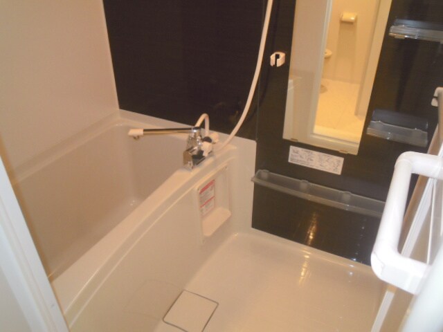 物件内観写真9　(バス／シャワールーム等)