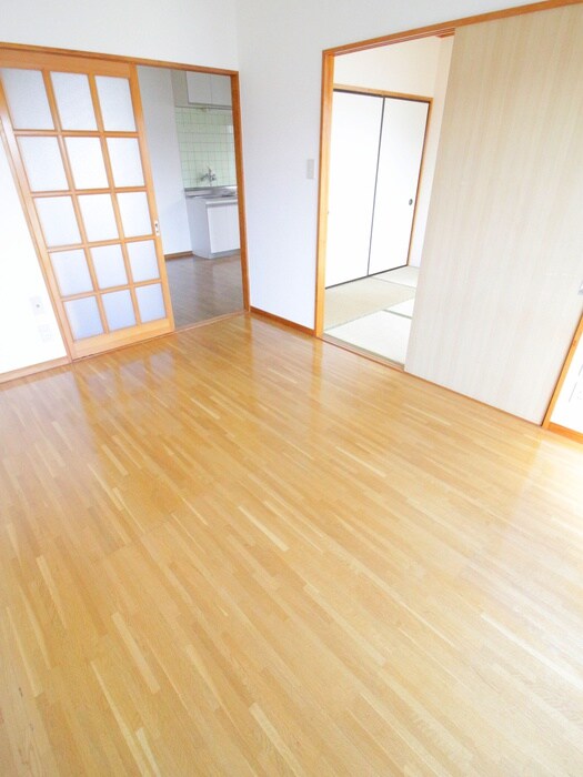 物件内観写真5　(居室)