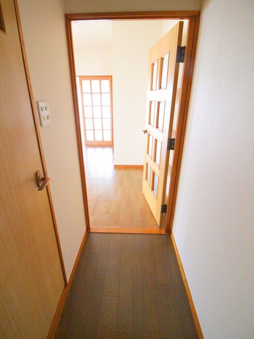 物件内観写真15　(玄関)
