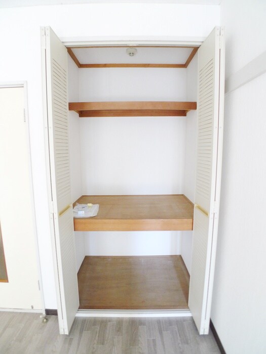 物件内観写真13　(収納)