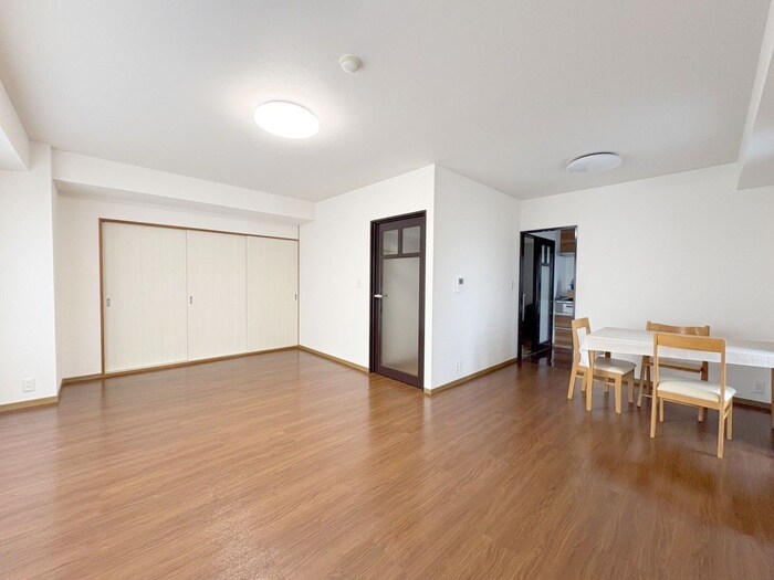 物件内観写真10　(居室)