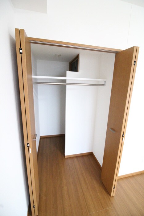物件内観写真15　(収納)