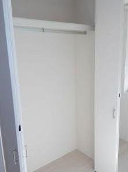 物件内観写真13　(収納)