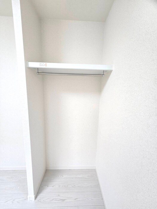 物件内観写真12　(収納)