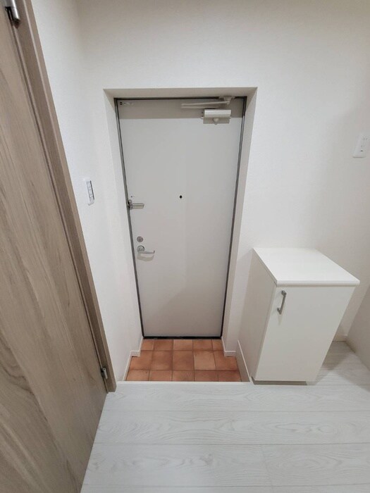 物件内観写真14　(玄関)