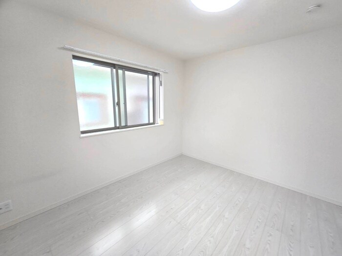 物件内観写真14　(居室)