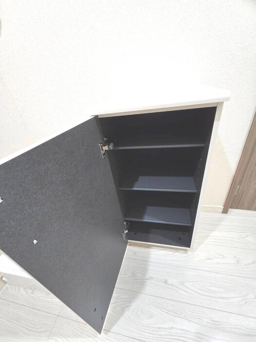物件内観写真18　(靴箱)
