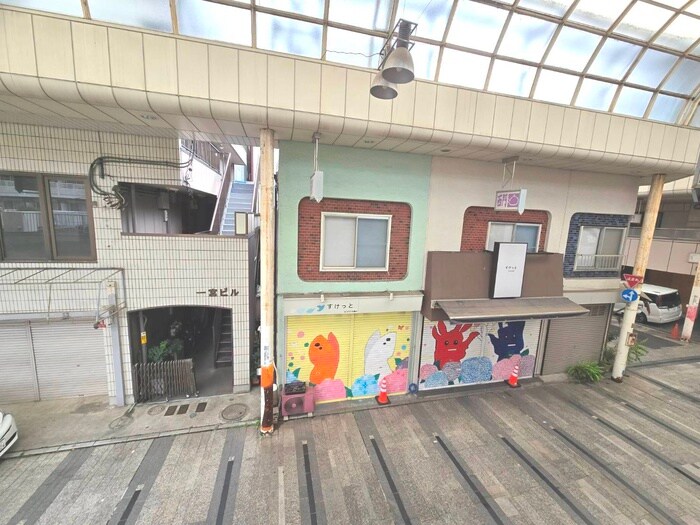 物件内観写真20　(室内からの展望)