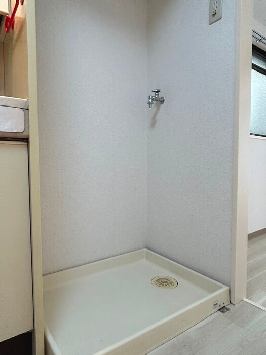 物件内観写真15　(洗濯機置場)