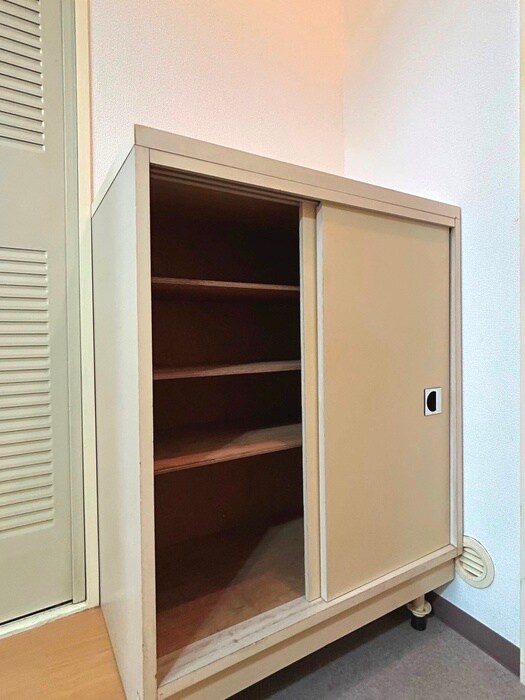 物件内観写真15　(靴箱)