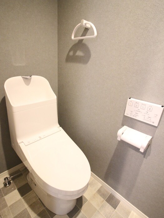 物件内観写真14　(トイレ)