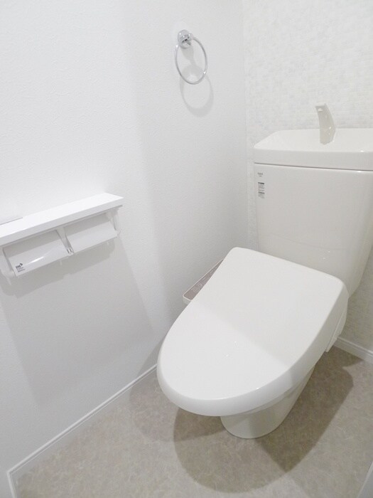 物件内観写真15　(トイレ)