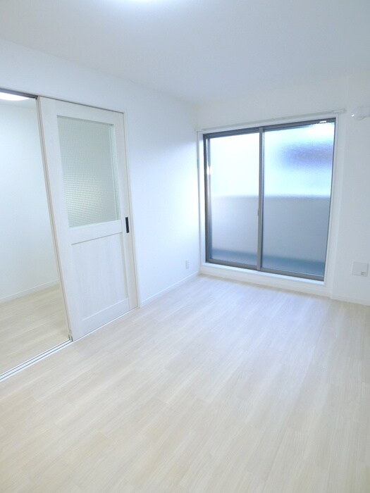 物件内観写真18　(室内からの展望)