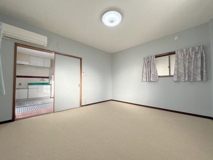 物件内観写真8　(居室)