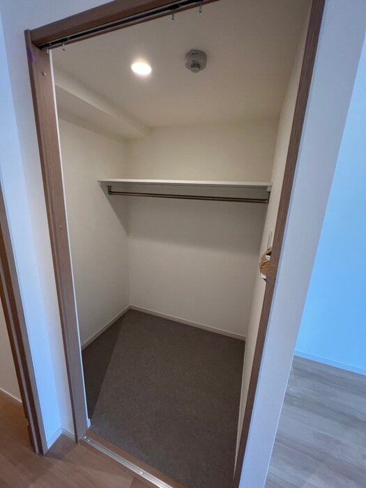 物件内観写真16　(収納)