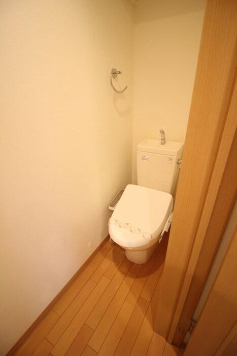 物件内観写真10　(トイレ)