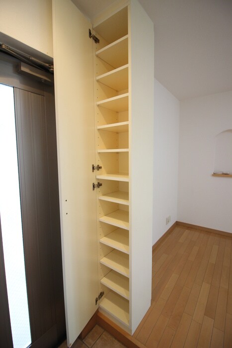 物件内観写真14　(靴箱)