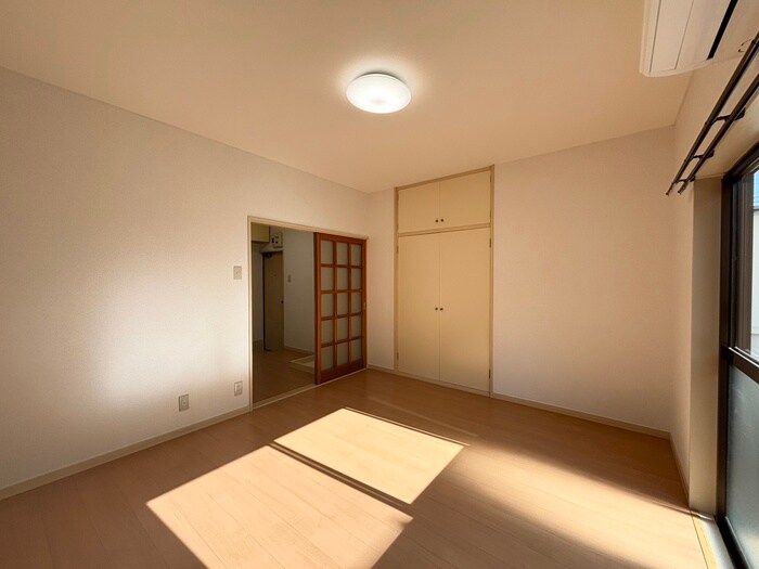 物件内観写真7　(居室)