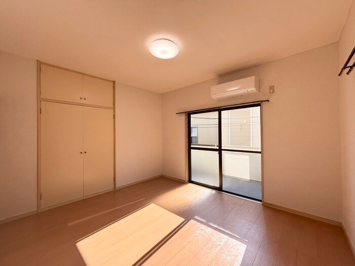 物件内観写真15　(居室)