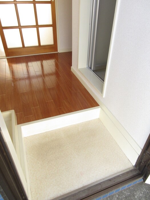 物件内観写真22　(玄関)
